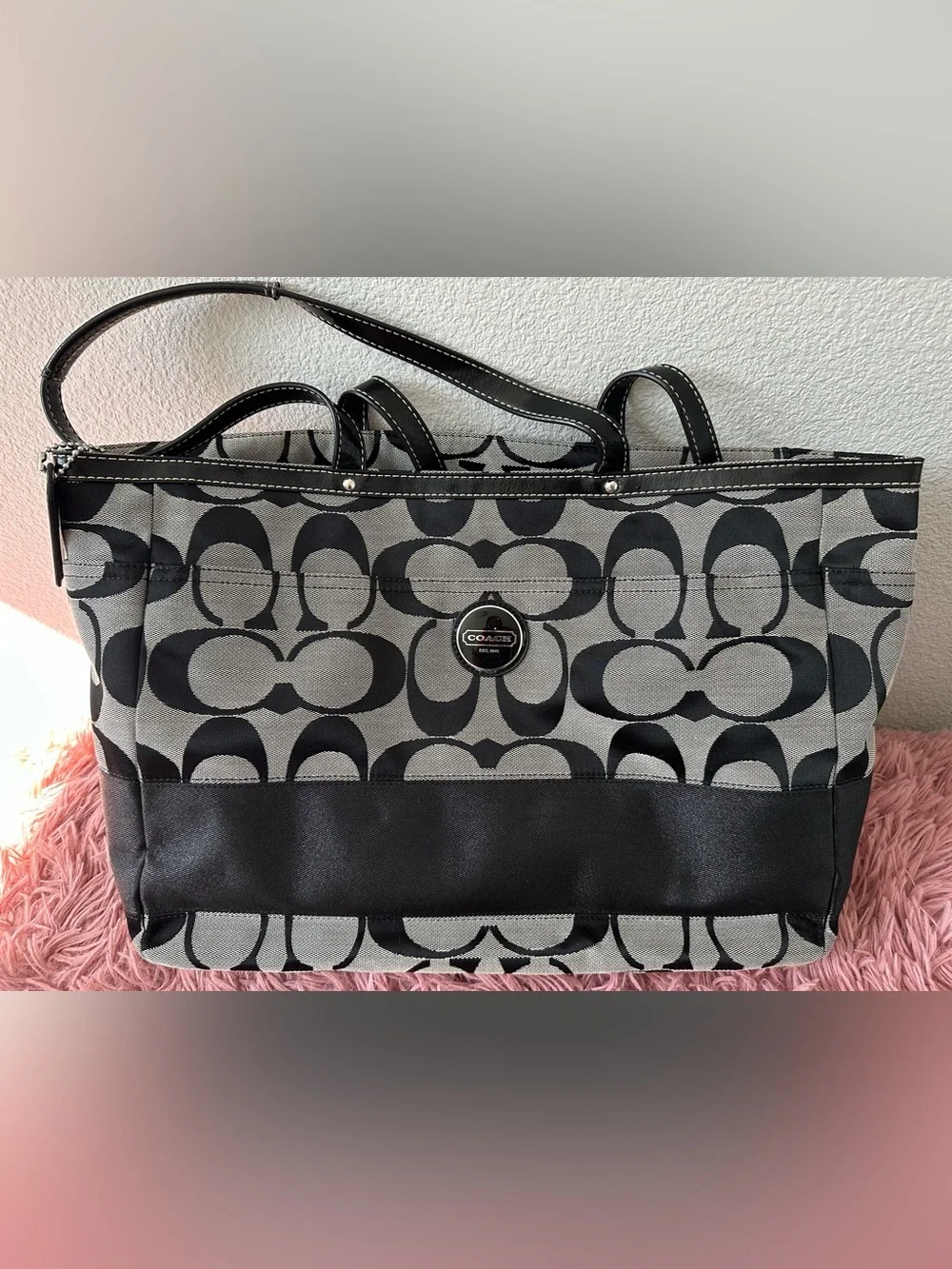 🖤 COACH F17443 Signature Stripe Multifunction Tote / Baby Diaper Bag 🖤